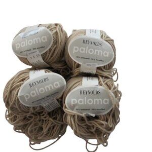 🛒 $8 - 4 Skeins of Reynolds Paloma Yarn Lambs wool & Microfiber #1875